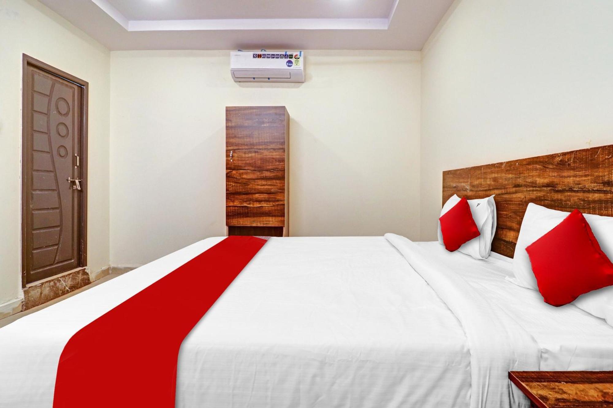 Hotel O R Square Inn Хайдарабад Экстерьер фото